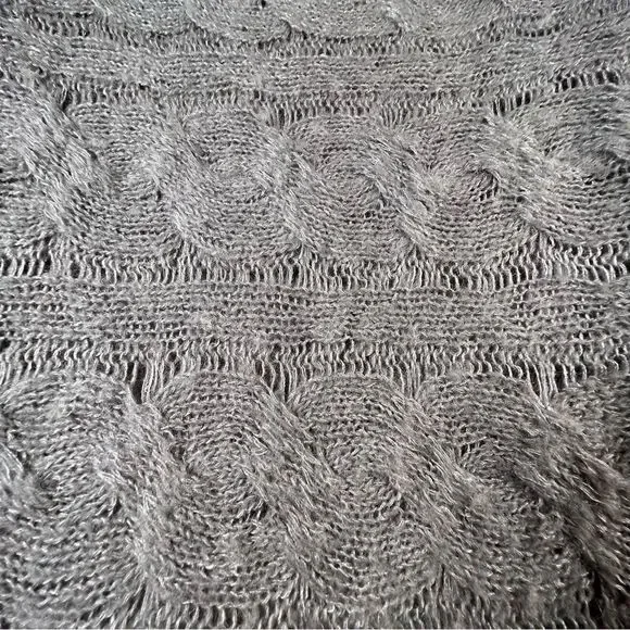 Calvin Klein Grey Wool/Mohair Blend Cable Knit Crewneck Sweater Size S - Picture 7 of 9